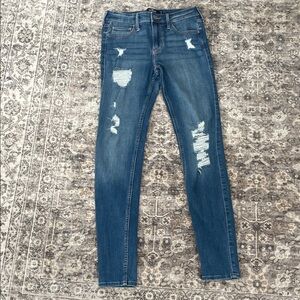 Hollister Stylish Blue Distressed Women Jeans